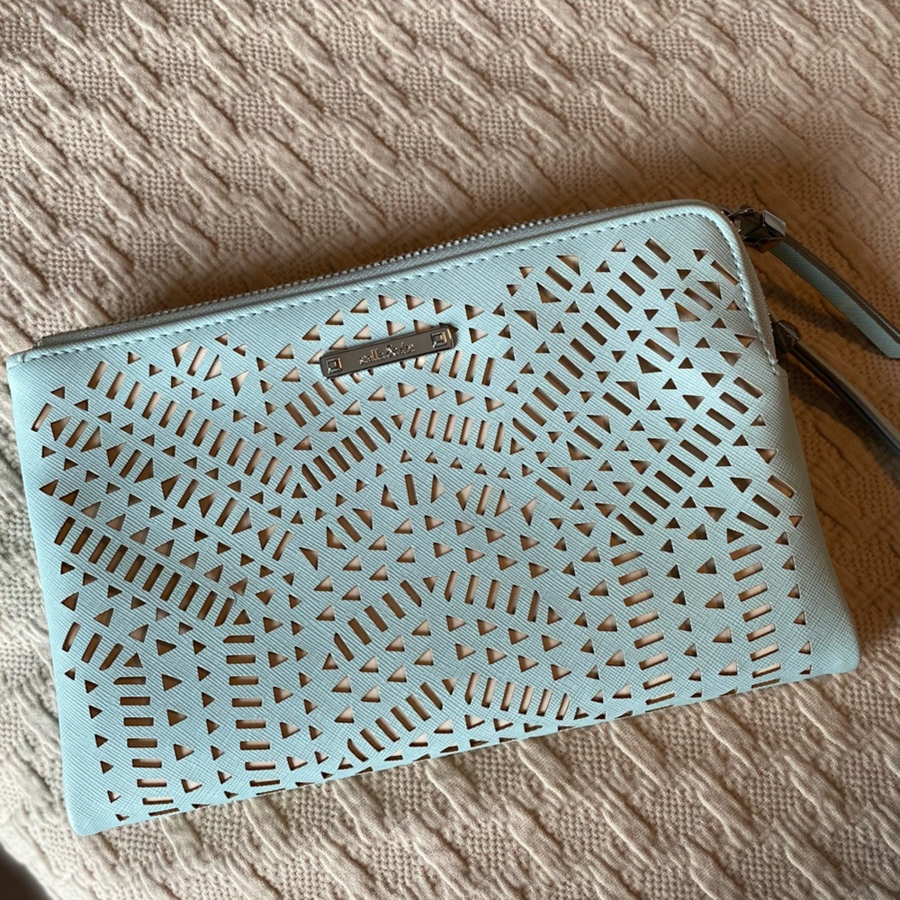 Stella & Dot mint clutch. NWOT